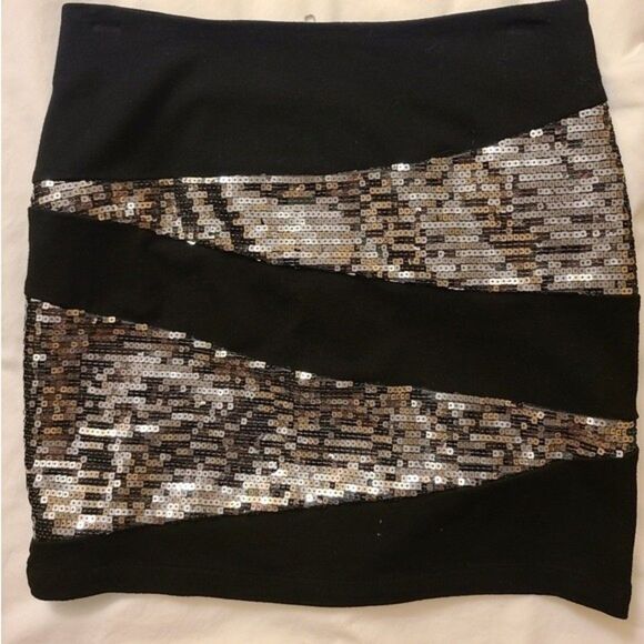 F21 Bodycon Sequin Skirt - Picture 1 of 4